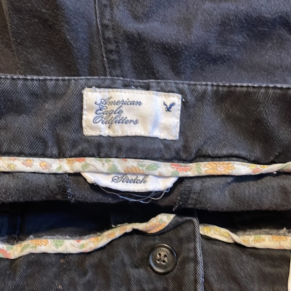 American Eagle Stretch Short Jean Shorts 14 1/2 inches - Picture 3 of 3